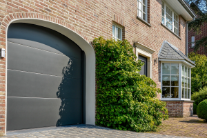 Garagepoort Emanuel